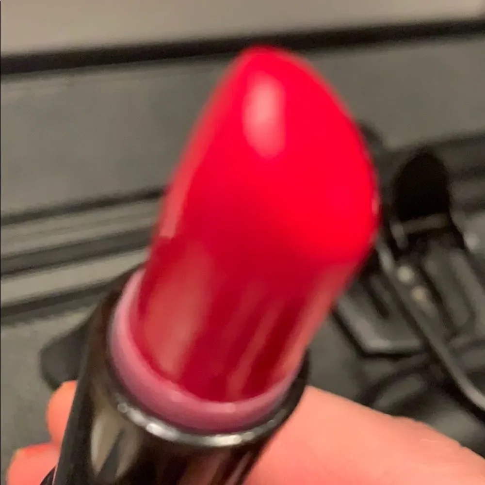 Red lipstick 💄 lip glass